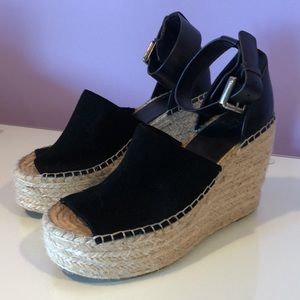 Marc Fisher Alida Espadrille Platform Wedge. Black. Size 7